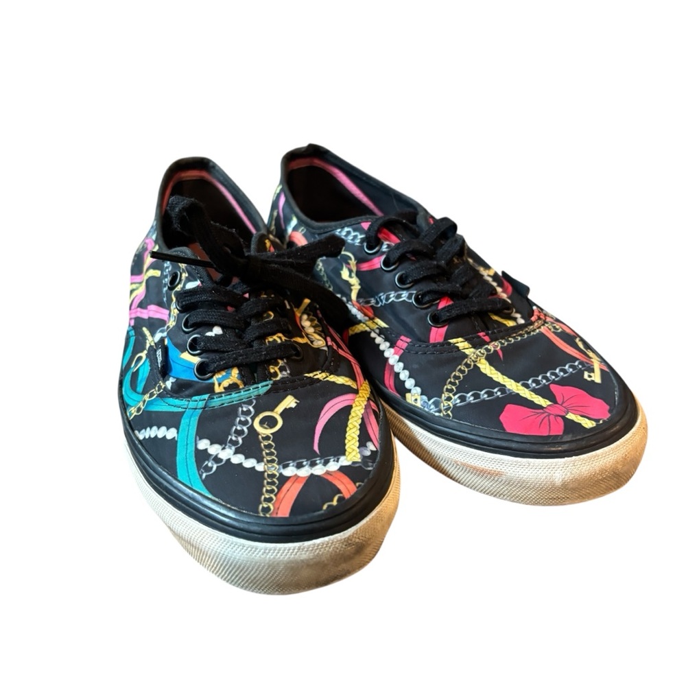 Vans Sneakers Women’s Size 9 Bows And Chains
